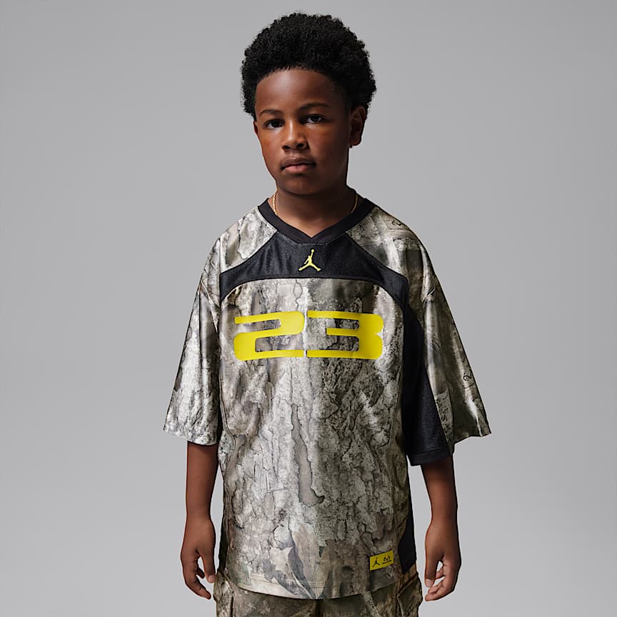 Jordan Big Kids' Brooklyn Realtree Printed T-Shirt. Nike JP